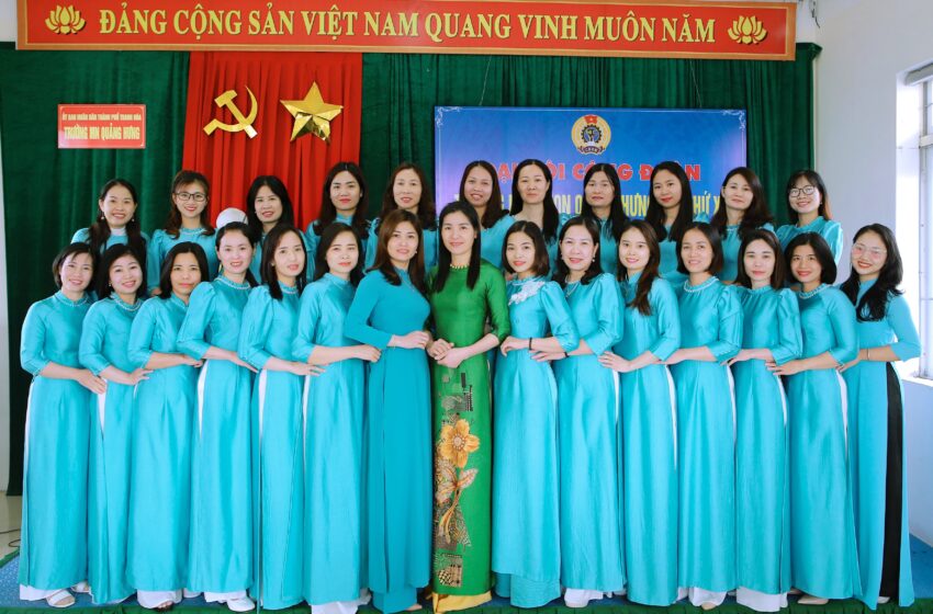  TẬP THỂ GIÁO VIÊN TRƯỜNG MẦM NON QUẢNG HƯNG THÀNH PHỐ THANH HÓA